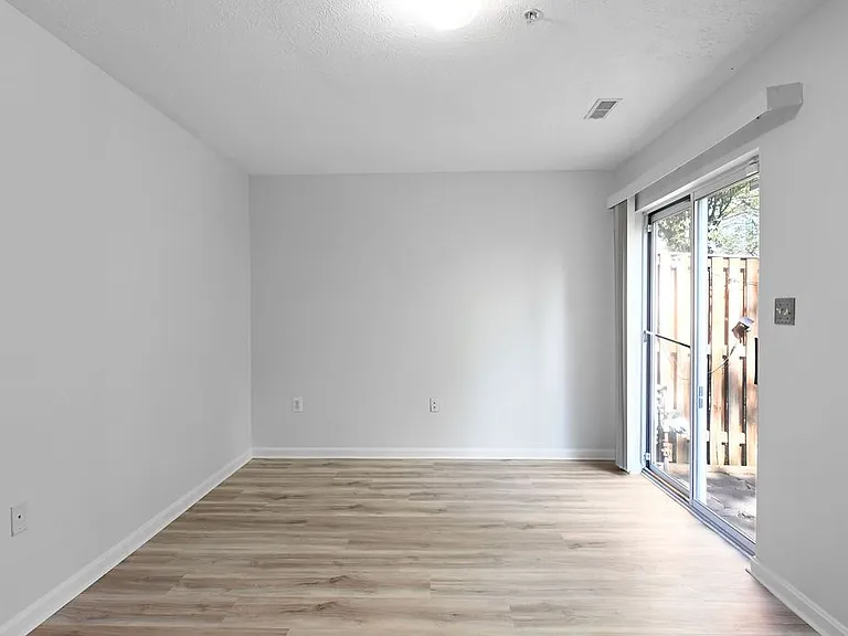 9958 Royal Commerce Pl #MAIN — Photo 23