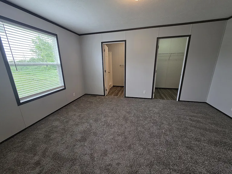 700 W Ridgeway Ave #445 — Photo 5