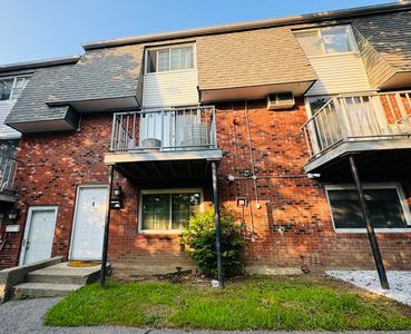 665 Robbins Ave APT 4, Dracut, MA, 01826