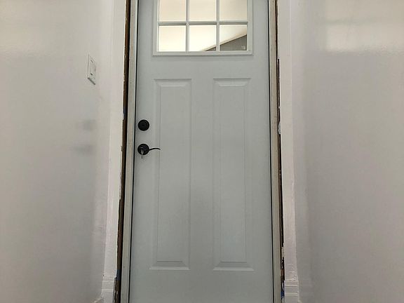 2nd image of 4813 S Langley Ave #2