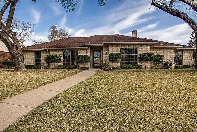 1st image of 615 Villa Creek Dr