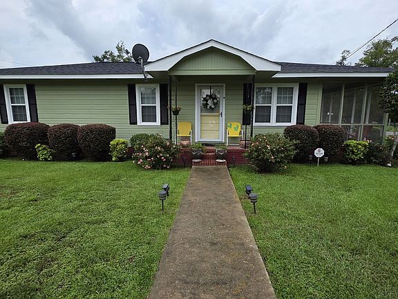2nd image of 9 Pecan Dr