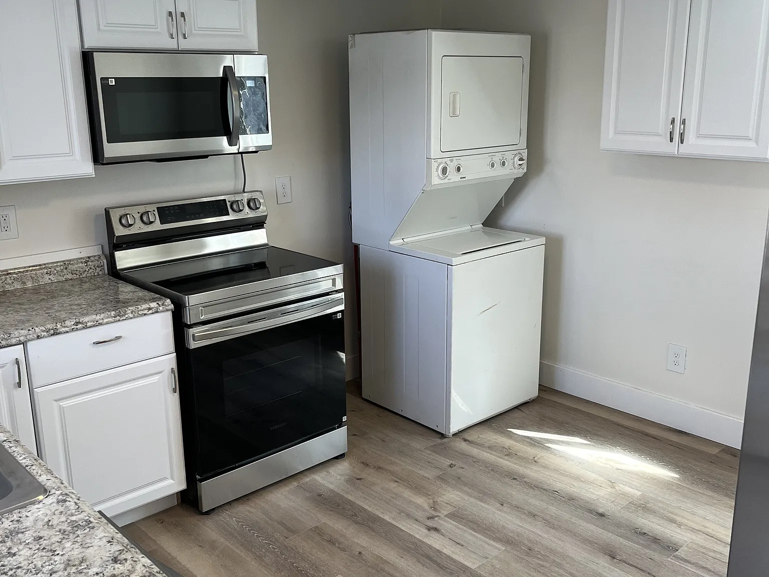 1 bed, 819 sqft, $975 — Photo 4