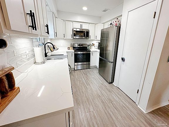 4th image of 6200 Kirsten Dr