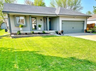 2404 Marilyn Dr, Papillion, NE 68046