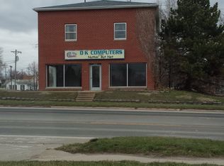 1101 E 9th St, Trenton, MO 64683