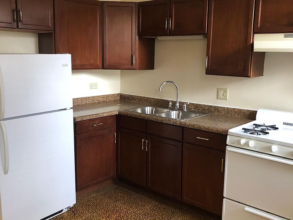 1st image of 7954 S Paulina St Floor 3
