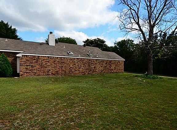 3rd image of 1814 McAlaster St