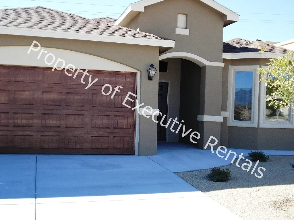 7317 Vista De Sobre - Magnificent 3 bed 2 bath rental in Las Cruces! — Photo 4