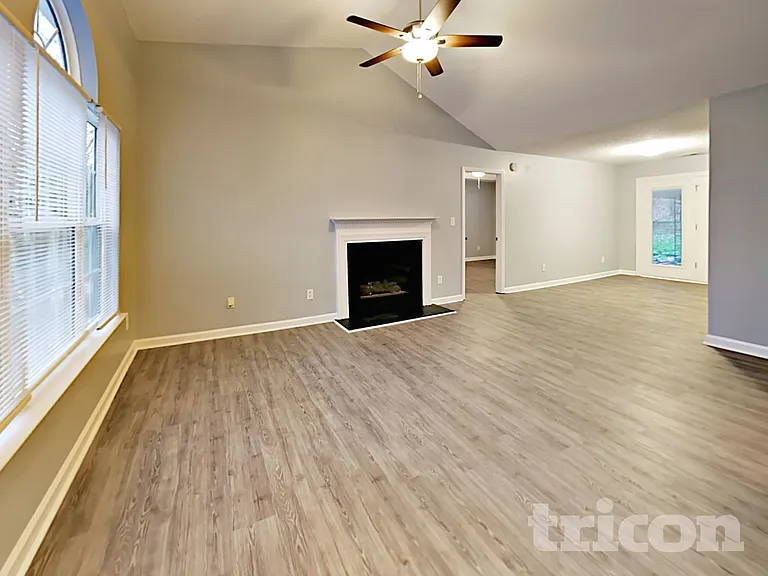 3722 Hunters Run Ln — Photo 6