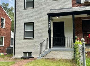 458 Burns St SE, Washington, DC 20019