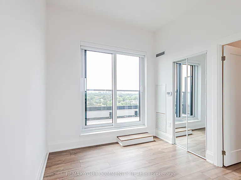 700 Sheppard Ave W #904 — Photo 25