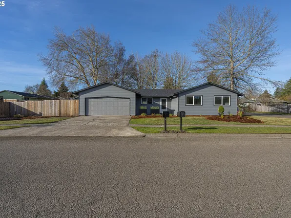 1805 N Springbrook Way, Newberg, OR 97132