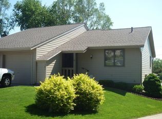 101 Arbor Ridge Ln, Council Bluffs, IA 51503