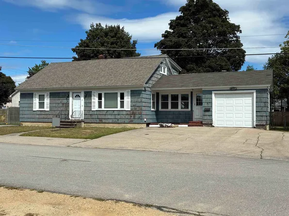15 Yale Street, Rochester, NH 03867
