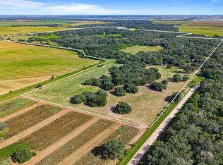 382 Cr, Louise, TX 77455