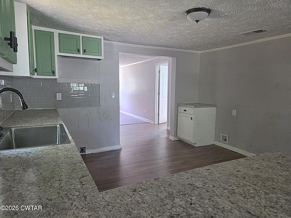 4th image of 681 Parkburg Rd