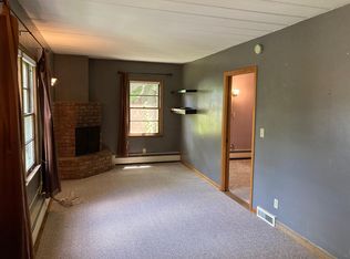 2110 Knapp St #1, Saint Paul, MN 55108