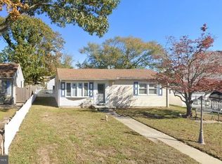 105 Village Rd, Villas, NJ 08251