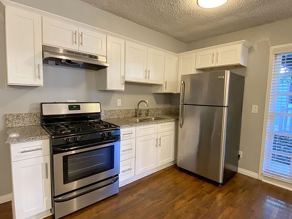 5th image of 3946-3952 Iowa St #6