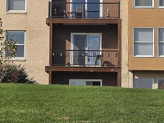3rd image of 12727 W Dodge Rd APT 246B