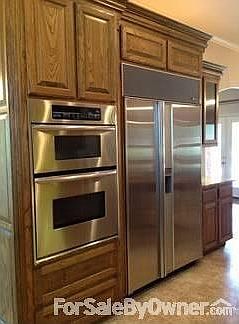 3rd image of 6916 Running Deer Ct
