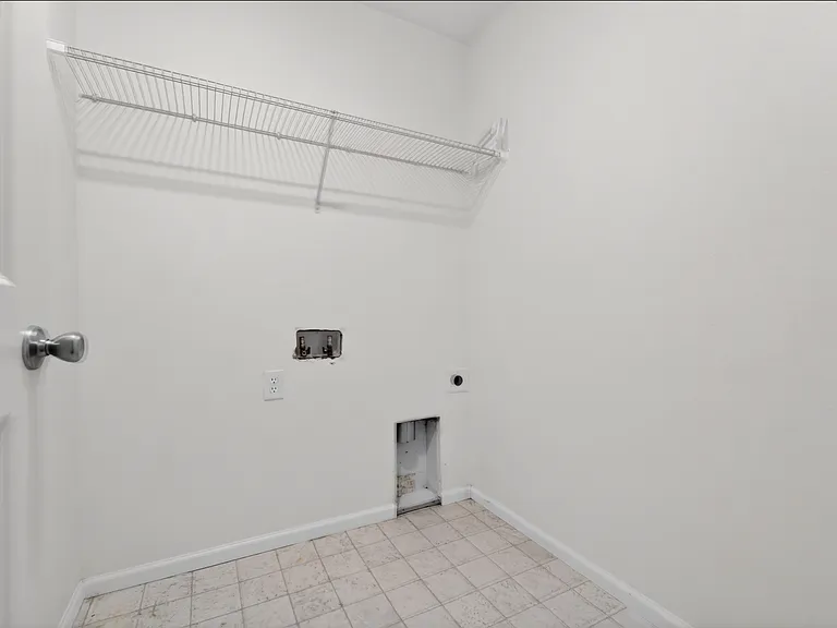 6361 N Malaya St — Photo 12