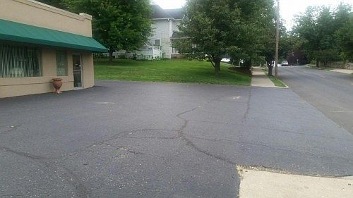 3rd image of 725 N 6th St