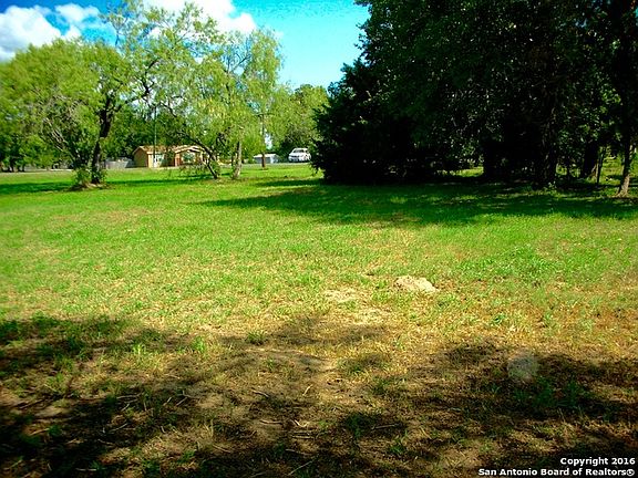 3rd image of 22911 savannah Heights