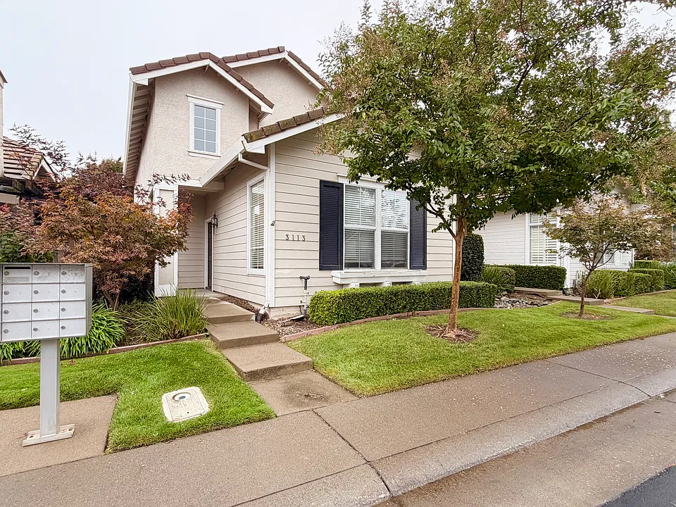 3113 Zeus Ln