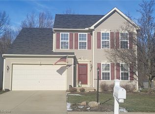 37916 Pebble Lake Trl, North Ridgeville, OH 44039