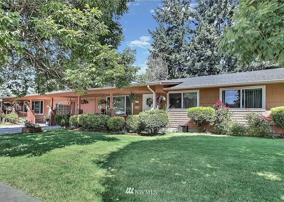 1st image of 4316 6th Avenue NE