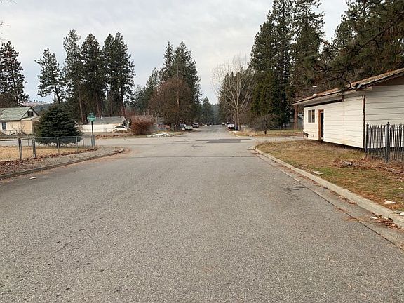 4th image of 10506 E 14th Ave