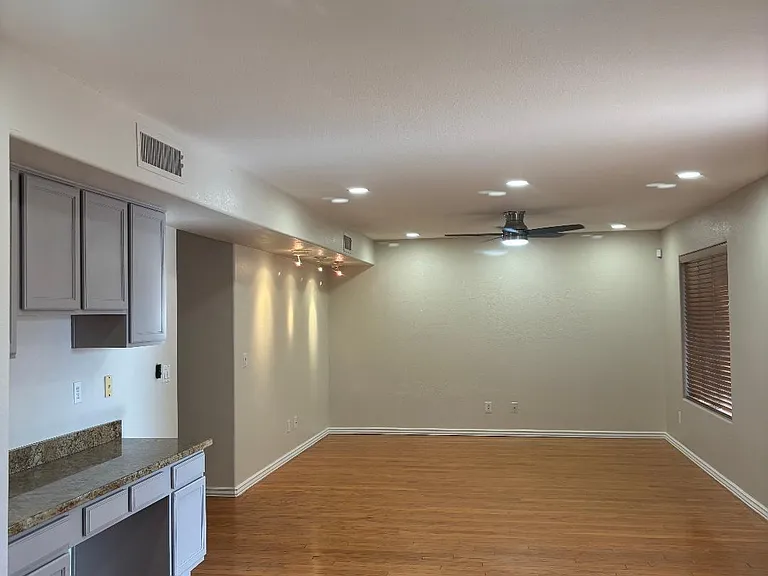 12740 N 58th Dr #7043939 — Photo 25