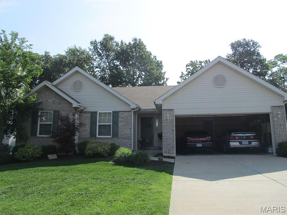 1st image of 2073 Williamstown Dr