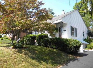 716 Cherry Hill Dr, Staunton, VA 24401