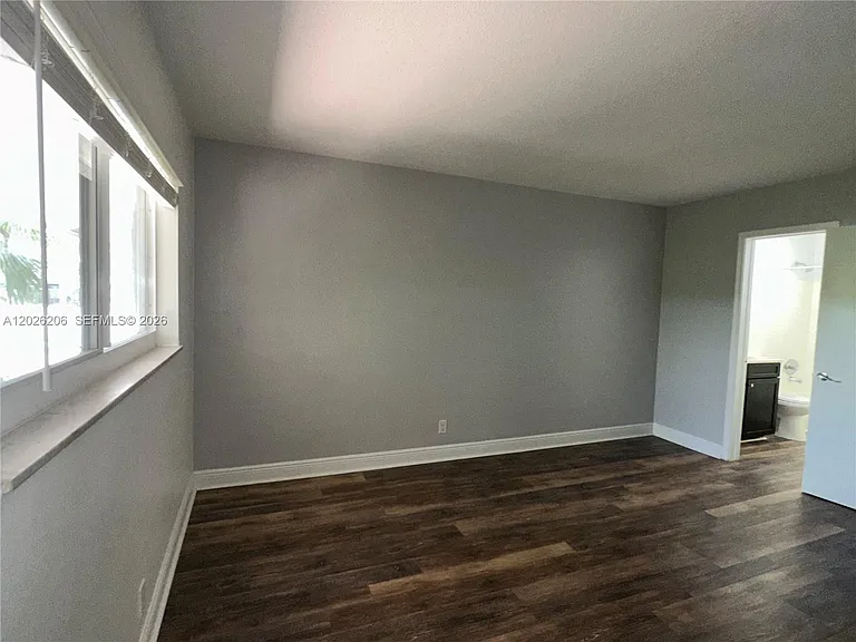 3720 NE 22nd Ave #11 — Photo 14