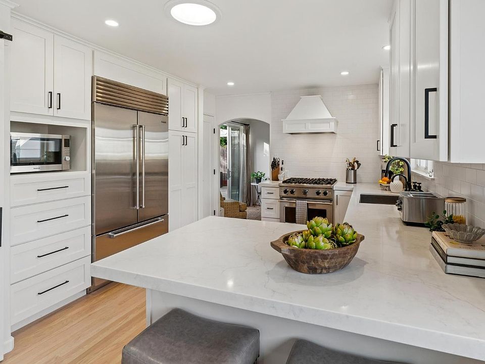 1st image of 775 Florence Lane
