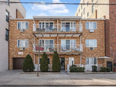 240 96th St APT 1A, Brooklyn, NY, 11209
