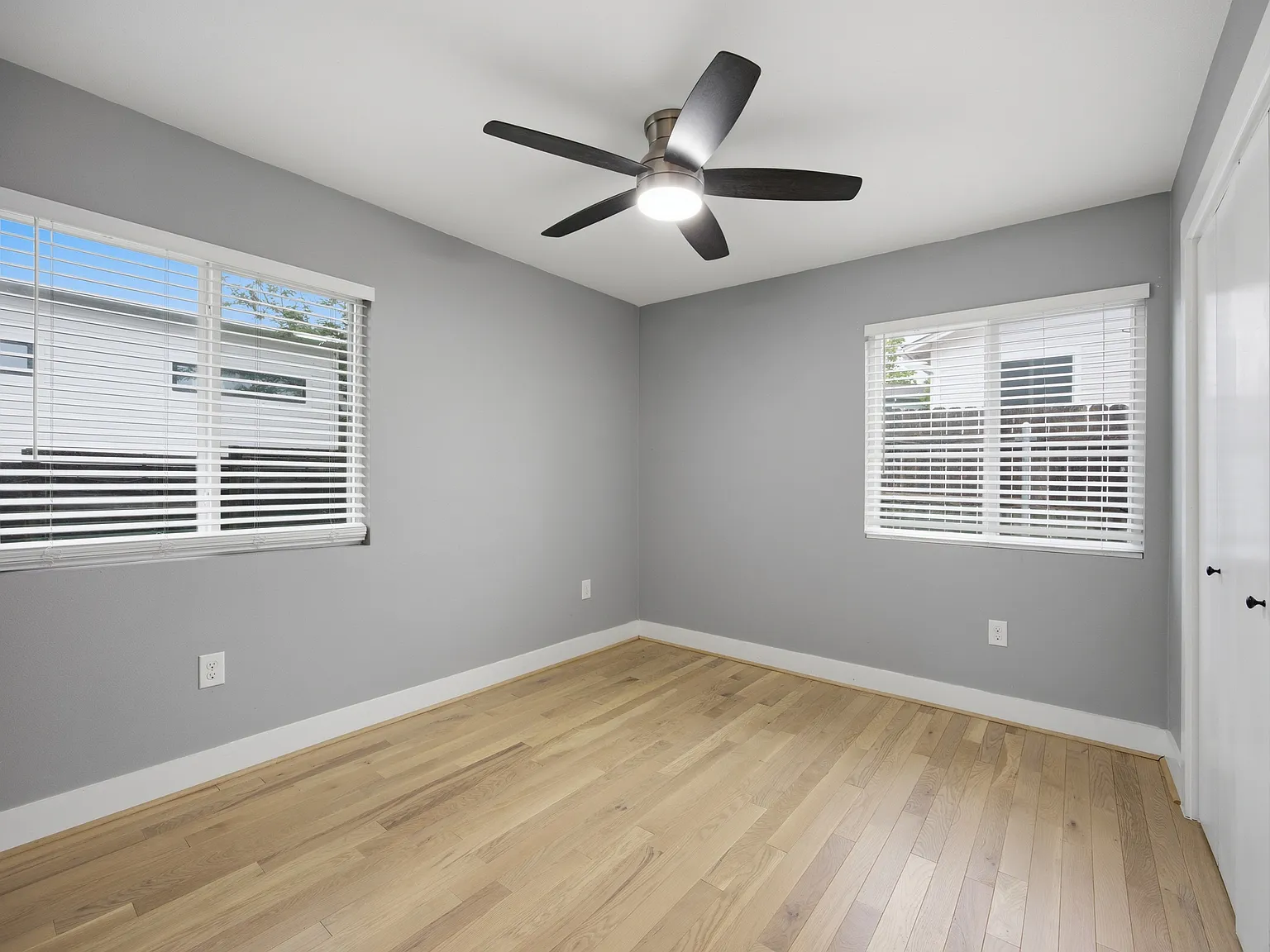2 bed, 1067 sqft, $2,695 — Photo 2