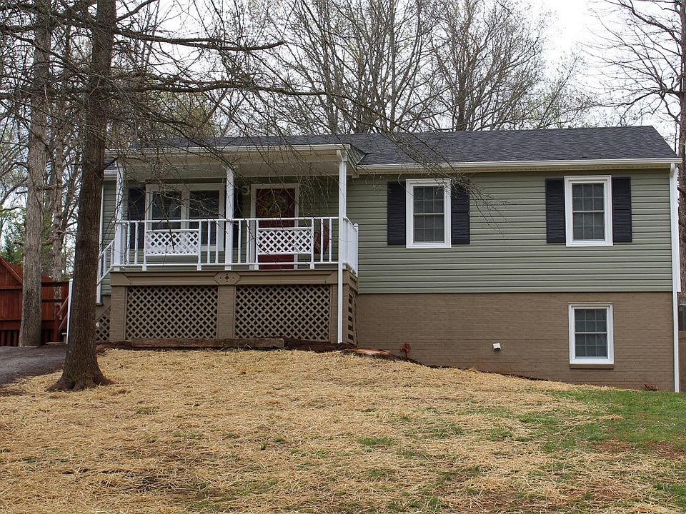 1st image of 156 Lamont Cir