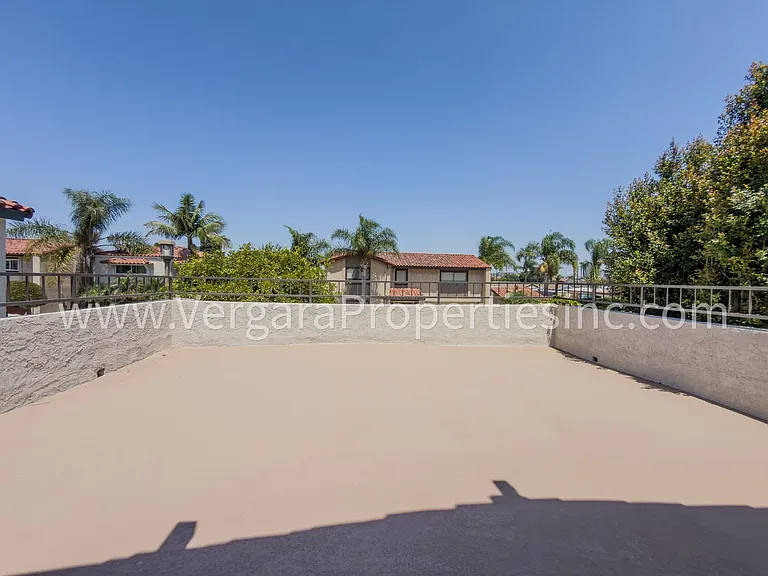 1136 Gian Dr — Photo 24