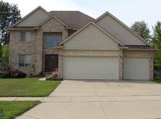 52167 Schnoor St, New Baltimore, MI 48047