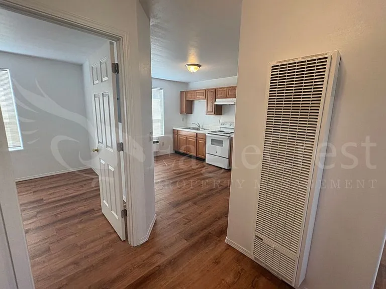706 S College Ave — Photo 10