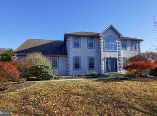 29 Mulligan Dr, Reading, PA 19606