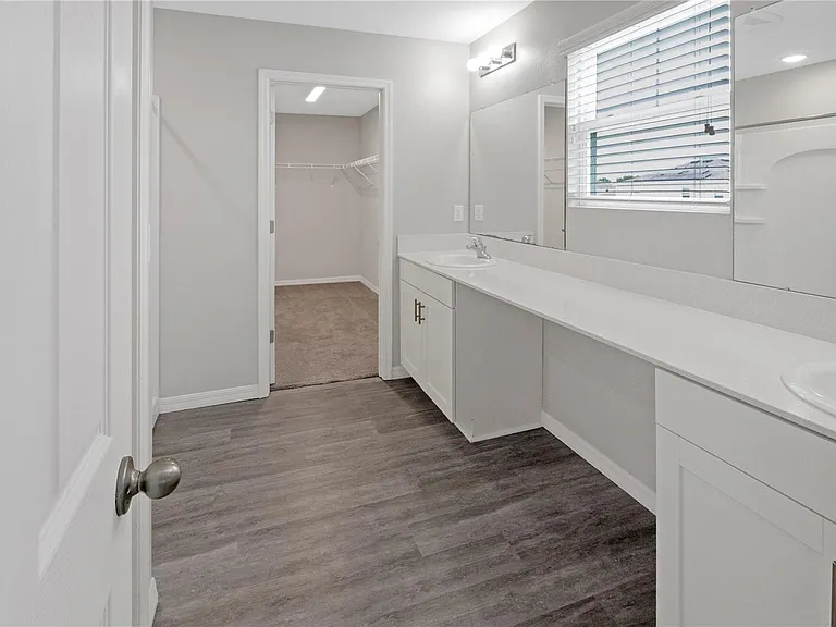 12737 Tannencrest Dr — Photo 17