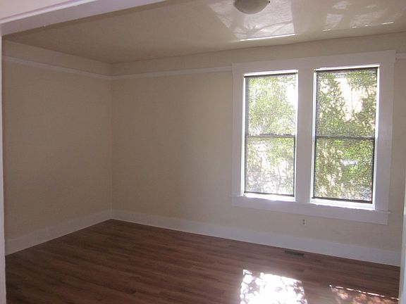 5th image of 32 Madrid St