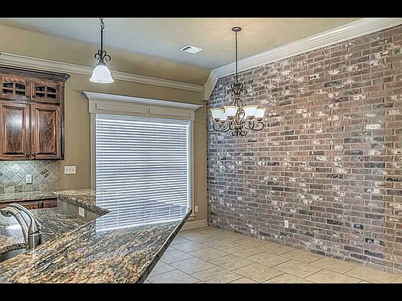 4th image of 745 Dumaine Dr