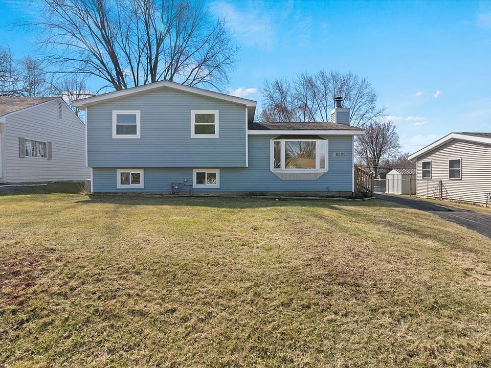 1st image of 25373 W Lincoln Dr