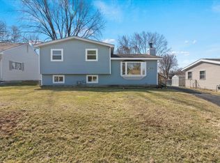 25373 W Lincoln Dr, Lake Villa, IL 60046